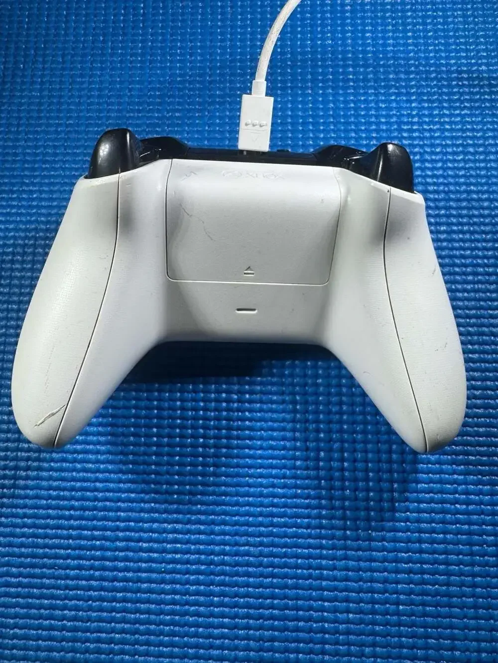 Microsoft Xbox One Wireless Controller Model 1708 White